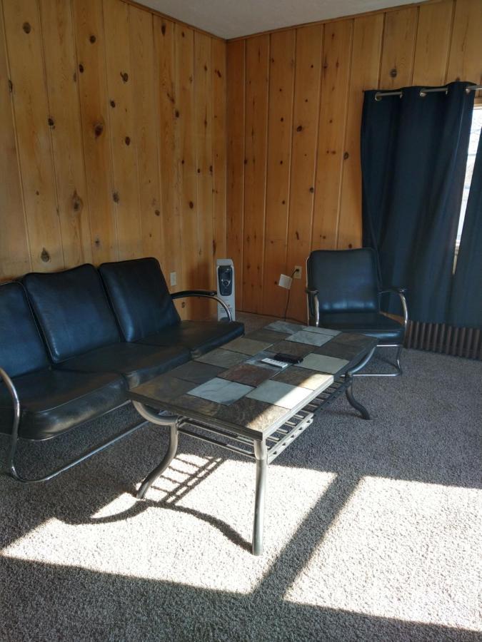 Caribou Lodge And Motel Soda Springs Экстерьер фото