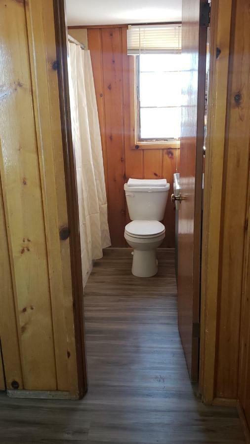 Caribou Lodge And Motel Soda Springs Экстерьер фото
