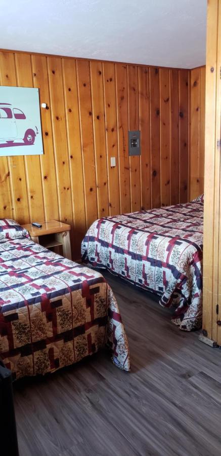 Caribou Lodge And Motel Soda Springs Экстерьер фото